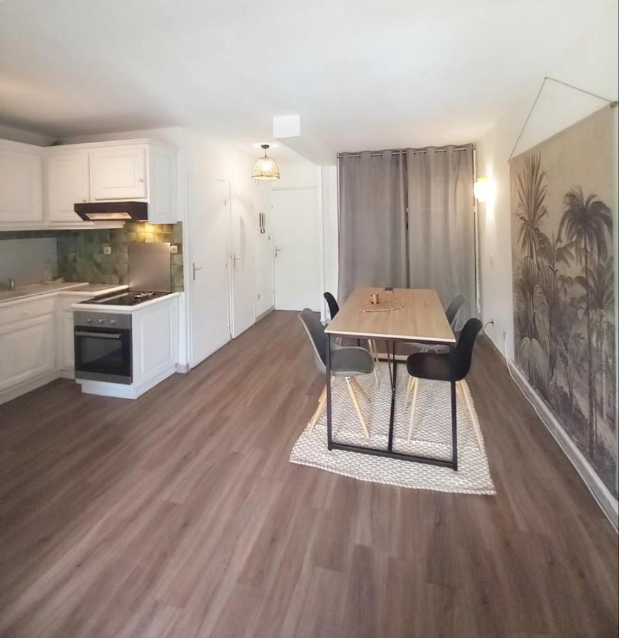 Vacances Avec Piscine Et Entree Autonome Dans Jolie Appartement Jusqu'A 4 Personnes Сериньян Екстер'єр фото